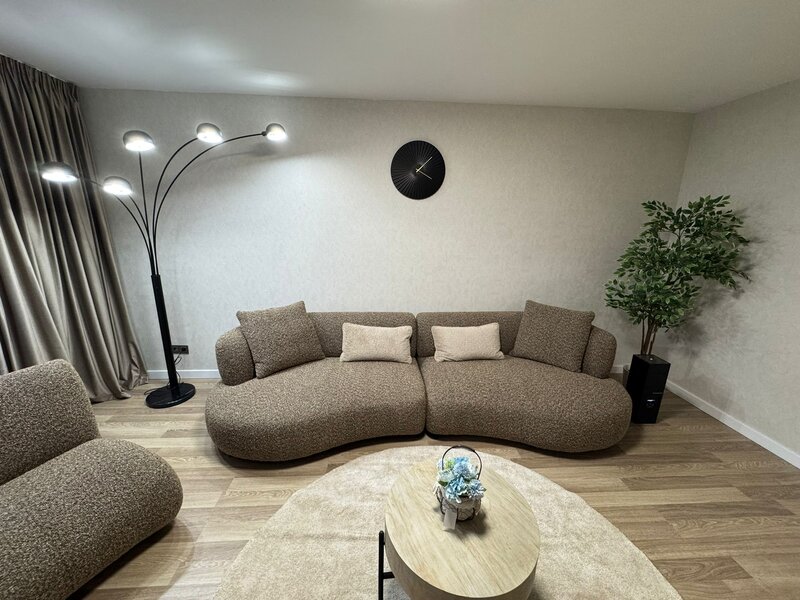 Aviatiei metrou, centrala proprie.