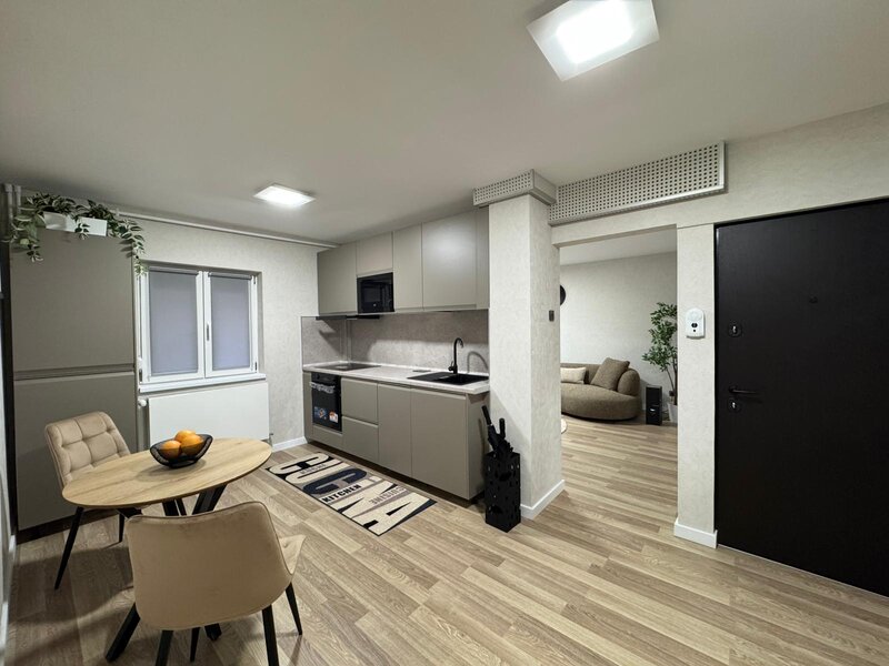 Aviatiei metrou, centrala proprie.