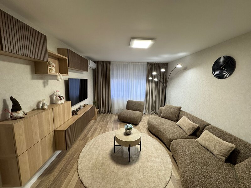 Aviatiei metrou, centrala proprie.